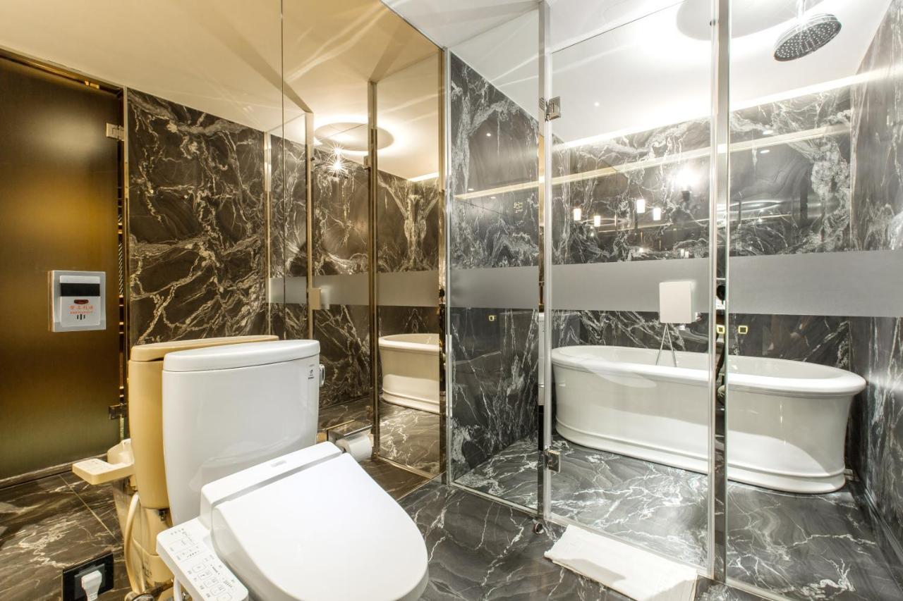 Inhouse Hotel Grand Taichung Rum bild